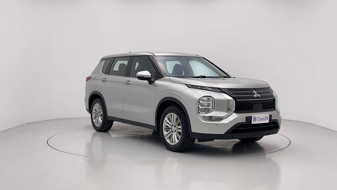 2023 Mitsubishi Outlander Es 7 Seat (2wd), Automatic, 57019 km, Right Front Diagonal (45- Degree) View