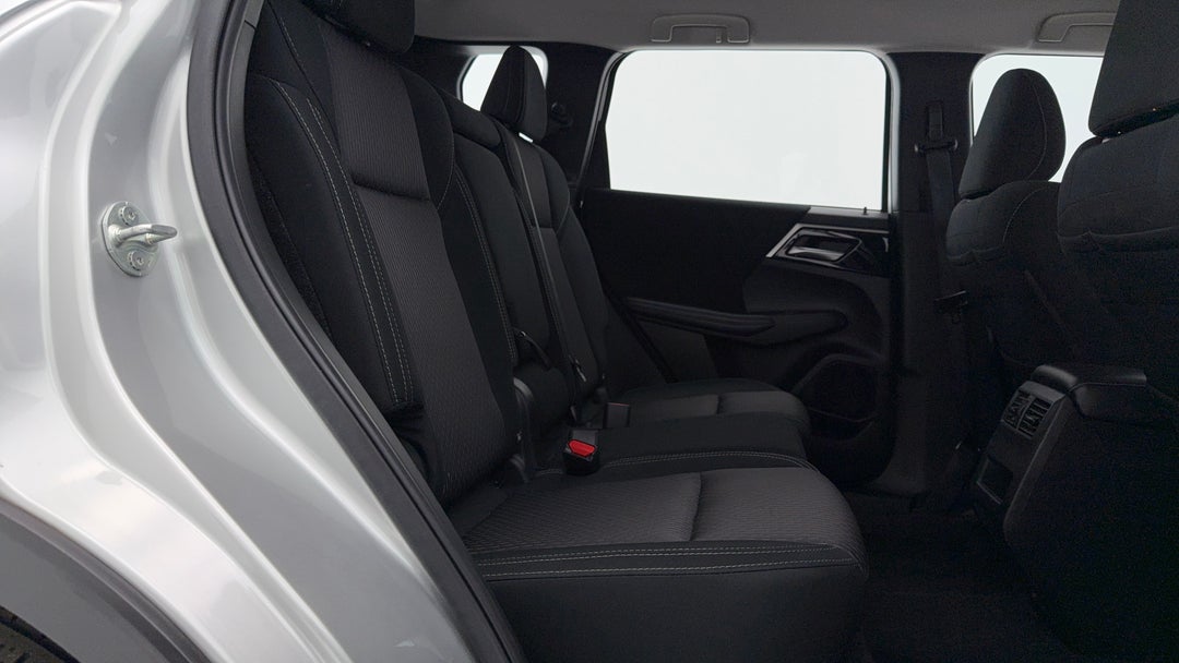 2023 Mitsubishi Outlander Es 7 Seat (2wd), Automatic, 57019 km, Right Side Rear Door Cabin View