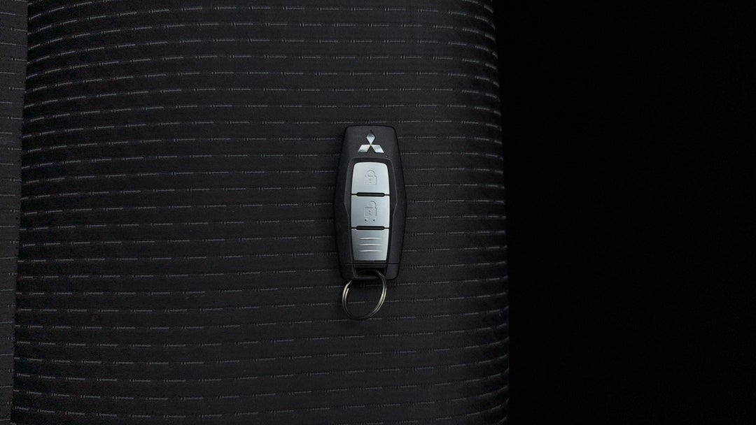 2023 Mitsubishi Outlander Es 7 Seat (2wd), Automatic, 57019 km, Key Close-up