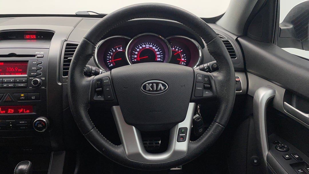2012 Kia Sorento Crdi, Automatic, 133053 km, Steering Wheel Close-up