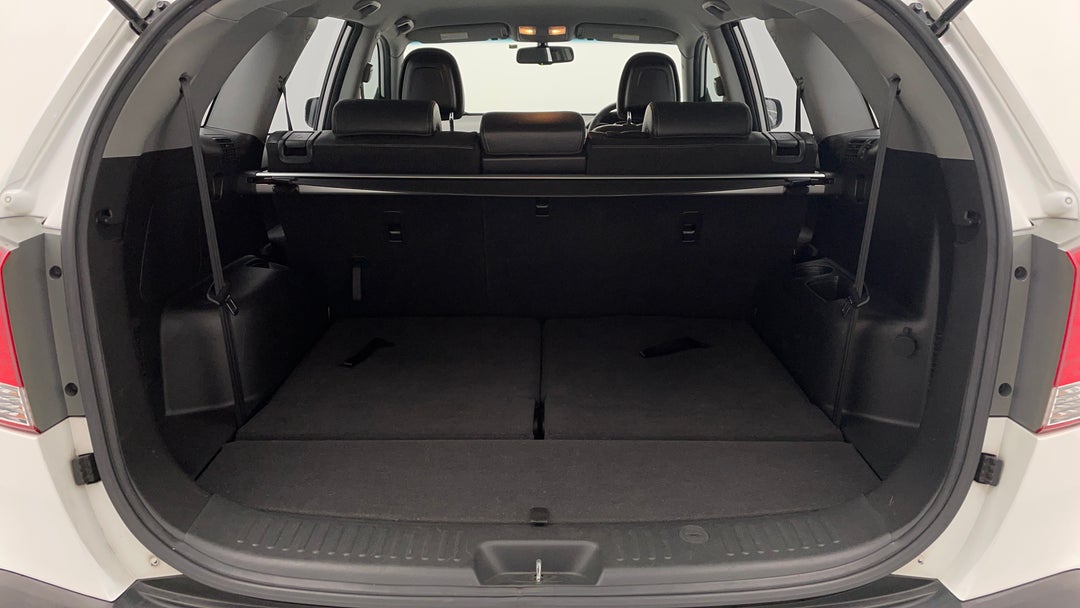 2012 Kia Sorento Crdi, Automatic, 133053 km, Boot Inside View