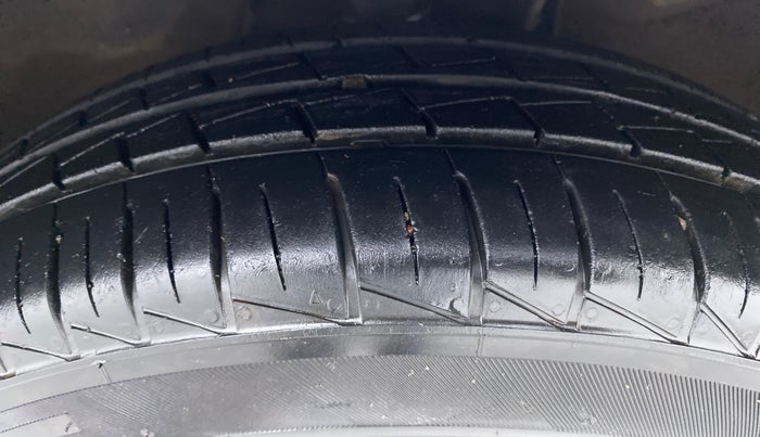 2019 Maruti Alto VXI, Petrol, Manual, 9,676 km, Right Front Tyre Tread