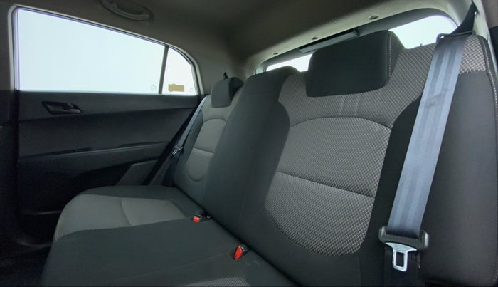 2017 Hyundai Creta E PLUS 1.6 PETROL, Petrol, Manual, 54,890 km, Right Side Rear Door Cabin
