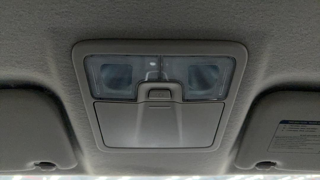 On-Roof Controls/Sunglass holder