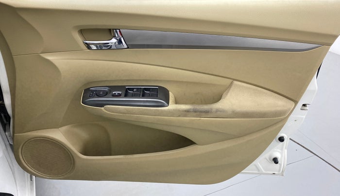 2012 Honda City V AT SUNROOF, Petrol, Automatic, 88,265 km, Driver Side Door Panels Control
