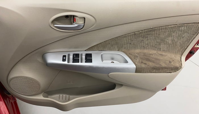 2015 Toyota Etios Liva V, Petrol, Manual, 70,386 km, Driver Side Door Panels Control