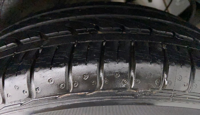 2017 Honda Jazz VX  1.2, Petrol, Manual, 15,768 km, Left Rear Tyre Tread