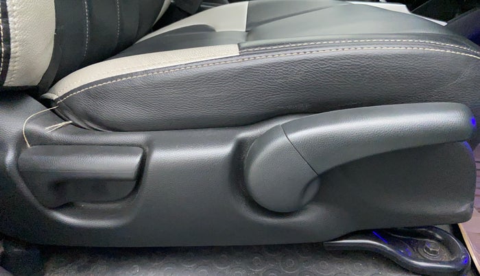 2017 Honda Jazz VX  1.2, Petrol, Manual, 15,768 km, Driver Side Adjustment Panel