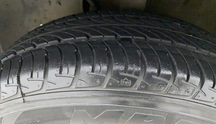 2020 Maruti New Wagon-R VXI 1.2, Petrol, Manual, 64,240 km, Left Front Tyre Tread