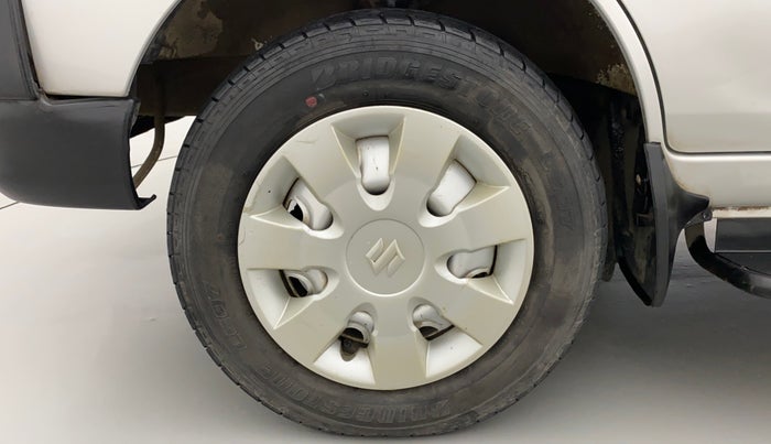 2014 Maruti Eeco 7 STR, Petrol, Manual, 47,079 km, Left Front Wheel