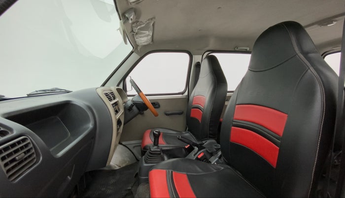 2014 Maruti Eeco 7 STR, Petrol, Manual, 47,079 km, Right Side Front Door Cabin