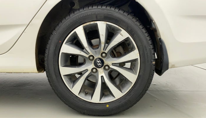 2014 Hyundai Verna FLUIDIC 1.4 VTVT CX, Petrol, Manual, 57,937 km, Left Rear Wheel