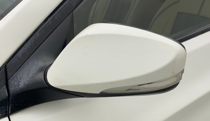 2014 Hyundai Verna FLUIDIC 1.4 VTVT CX, Petrol, Manual, 57,937 km, Left rear-view mirror - Indicator light has minor damage