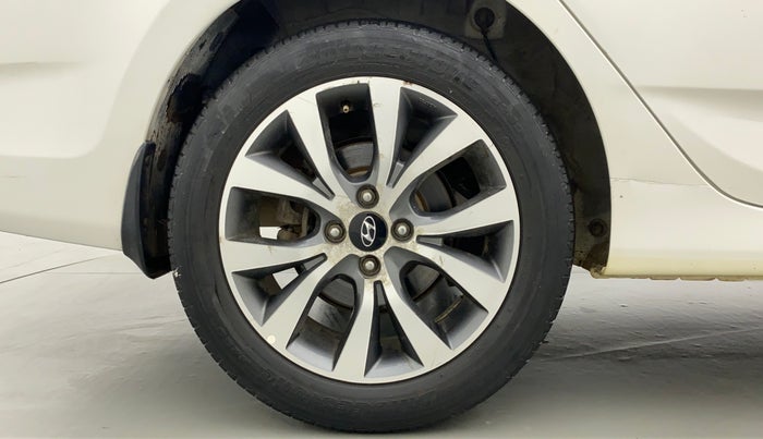 2014 Hyundai Verna FLUIDIC 1.4 VTVT CX, Petrol, Manual, 57,937 km, Right Rear Wheel