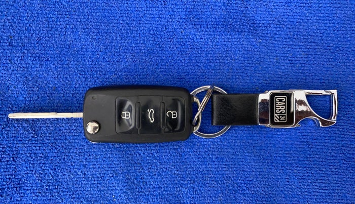 2017 Volkswagen Vento HIGHLINE DIESEL 1.5, Diesel, Manual, 96,453 km, Key Close Up