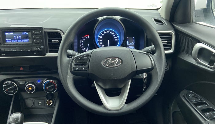 2021 Hyundai VENUE S MT 1.2 KAPPA, Petrol, Manual, 16,364 km, Steering Wheel Close Up