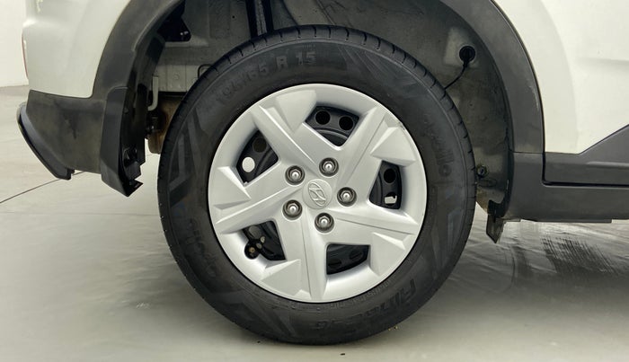 2021 Hyundai VENUE S MT 1.2 KAPPA, Petrol, Manual, 16,364 km, Right Rear Wheel