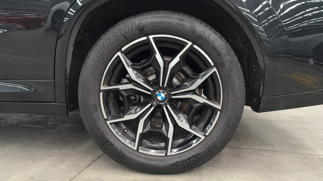 2021 BMW X4 xDrive20i M Sport, Automatic, 70355 km, Left Rear Wheel
