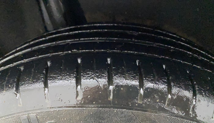 2018 Maruti Baleno ZETA PETROL 1.2, Petrol, Manual, 46,655 km, Right Rear Tyre Tread