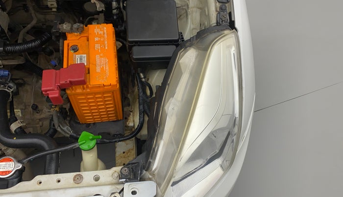 2018 Maruti Baleno ZETA PETROL 1.2, Petrol, Manual, 46,655 km, Left headlight - Clamp has minor damage
