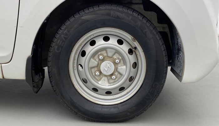 2015 Hyundai Eon ERA PLUS, Petrol, Manual, 47,975 km, Right Front Wheel