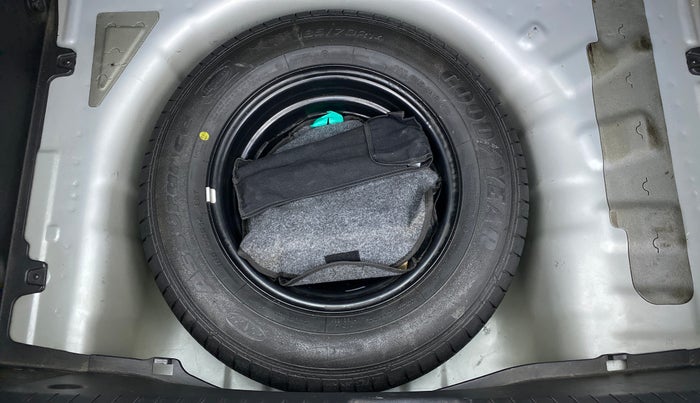 2019 Hyundai Elite i20 MAGNA PLUS 1.2, Petrol, Manual, 30,137 km, Spare Tyre