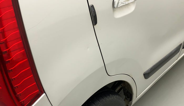 2017 Maruti Wagon R 1.0 VXI, Petrol, Manual, 71,002 km, Right quarter panel - Minor scratches