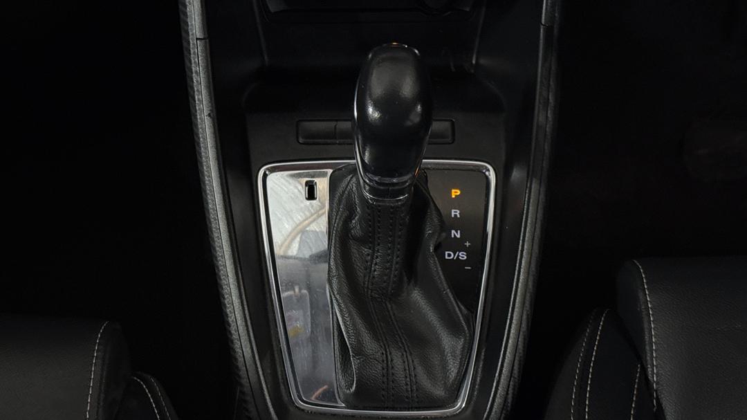 2022 MG ZS Excite, Automatic, 79259 km, Gear Lever 
