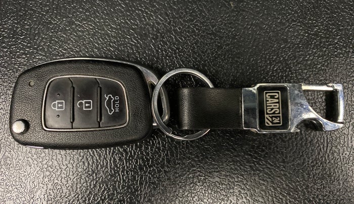2018 Hyundai Xcent SX 1.2 CRDI, Diesel, Manual, 93,492 km, Key Close Up