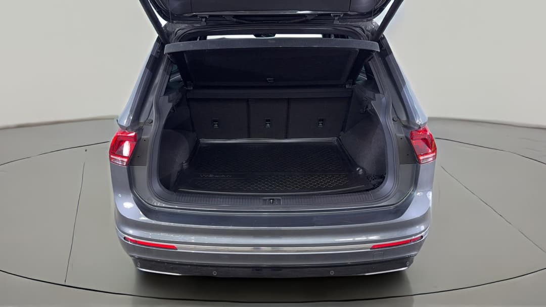 2019 Volkswagen Tiguan 162 Tsi Highline, Automatic, 66992 km, Boot Inside View