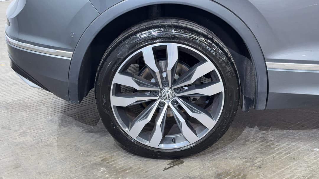 2019 Volkswagen Tiguan 162 Tsi Highline, Automatic, 66992 km, Right Rear Wheel