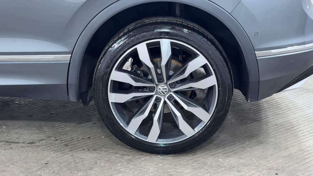 2019 Volkswagen Tiguan 162 Tsi Highline, Automatic, 66992 km, Left Rear Wheel