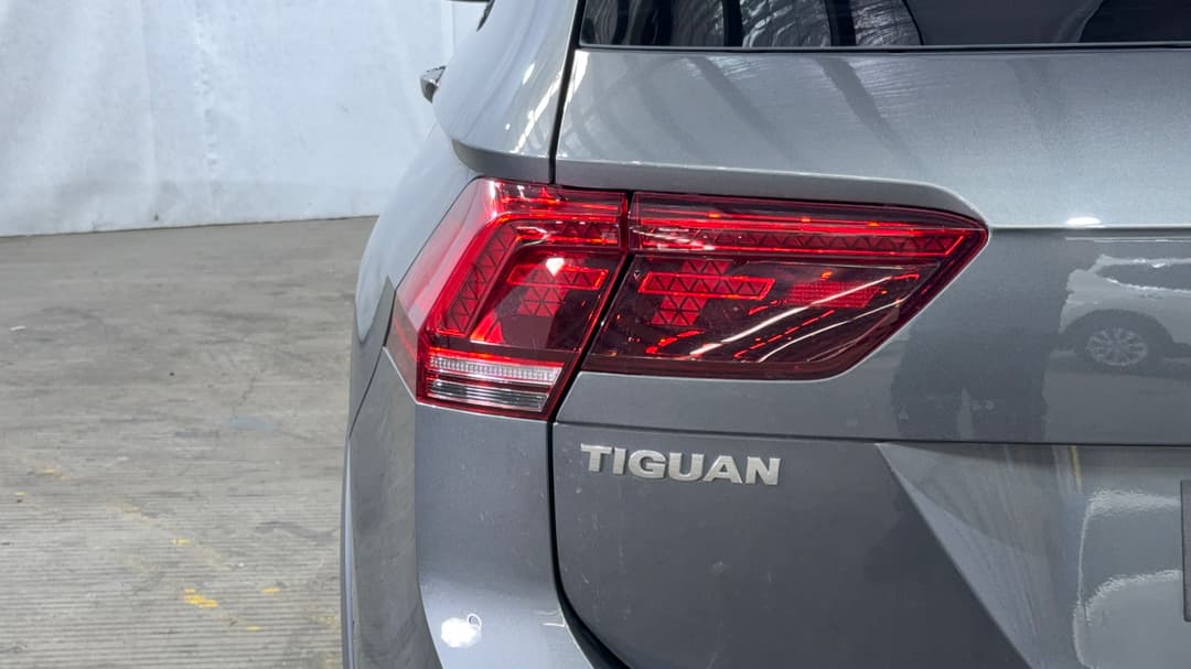 2019 Volkswagen Tiguan 162 Tsi Highline, Automatic, 66992 km, Badge (Boot Left Side)