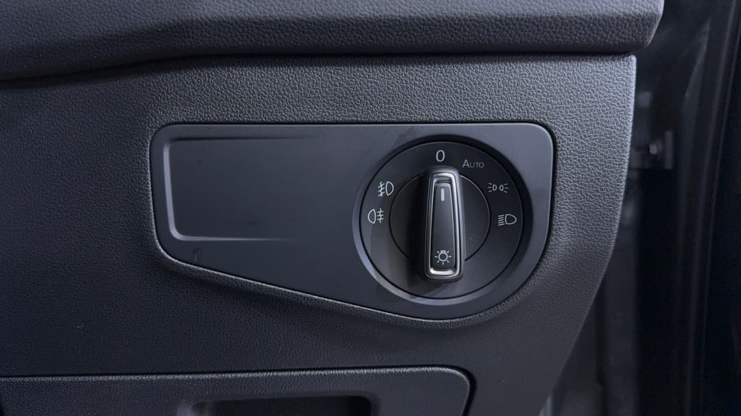 2019 Volkswagen Tiguan 162 Tsi Highline, Automatic, 66992 km, Utility Switches/Buttons