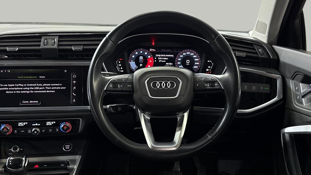 2020 Audi Q3 35 Tfsi, Automatic, 46766 km, Steering Wheel Close-up