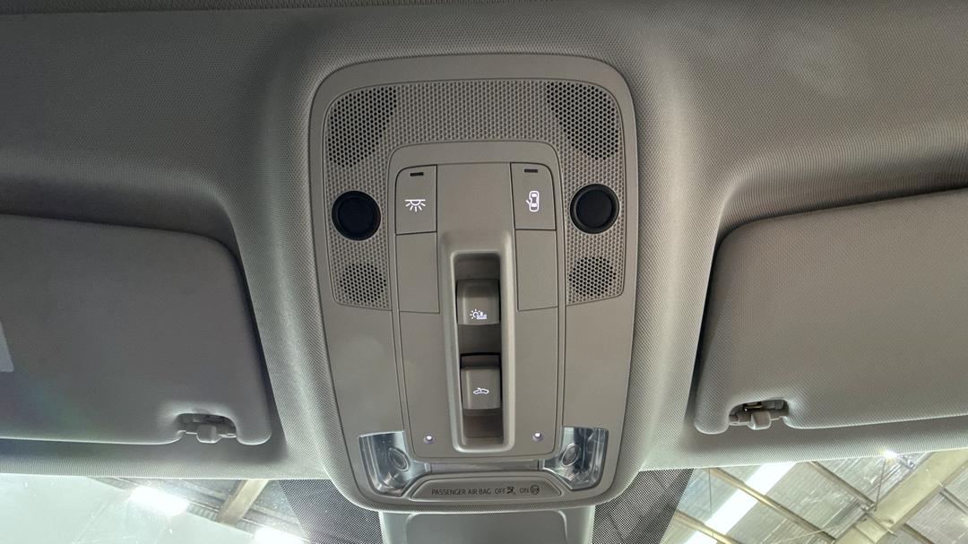 2020 Audi Q3 35 Tfsi, Automatic, 46766 km, On-Roof Controls/Sunglass holder
