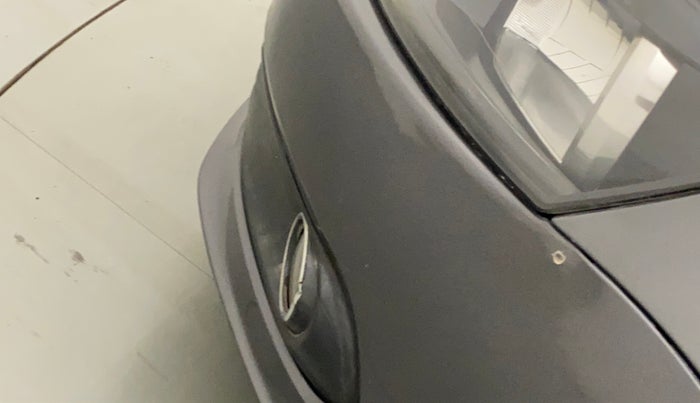 2014 Volkswagen Vento HIGHLINE 1.6 MPI, Petrol, Manual, 71,432 km, Front bumper - Minor scratches