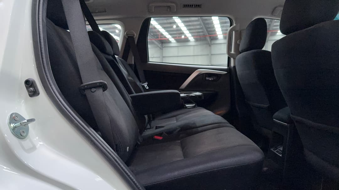2022 Mitsubishi Pajero Sport Glx (2WD) 5 Seat, Automatic, 44670 km, Right Side Rear Door Cabin View
