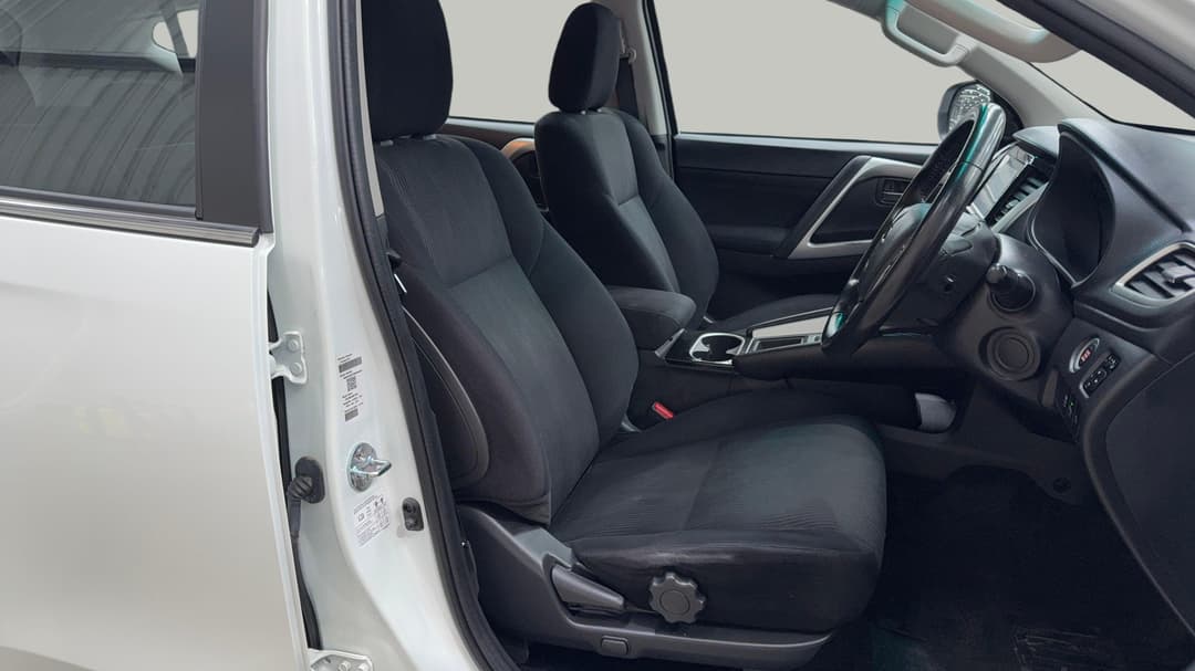 2022 Mitsubishi Pajero Sport Glx (2WD) 5 Seat, Automatic, 44670 km, Right Side Front Door Cabin View