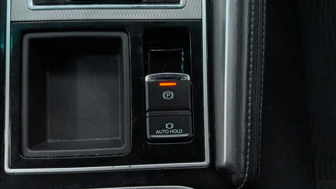 2022 Mitsubishi Pajero Sport Glx (2WD) 5 Seat, Automatic, 44670 km, Handbrake