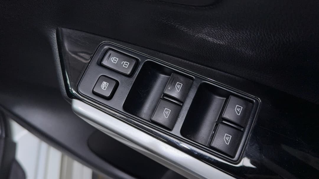 2022 Mitsubishi Pajero Sport Glx (2WD) 5 Seat, Automatic, 44670 km, Drivers Side Door Panel Controls