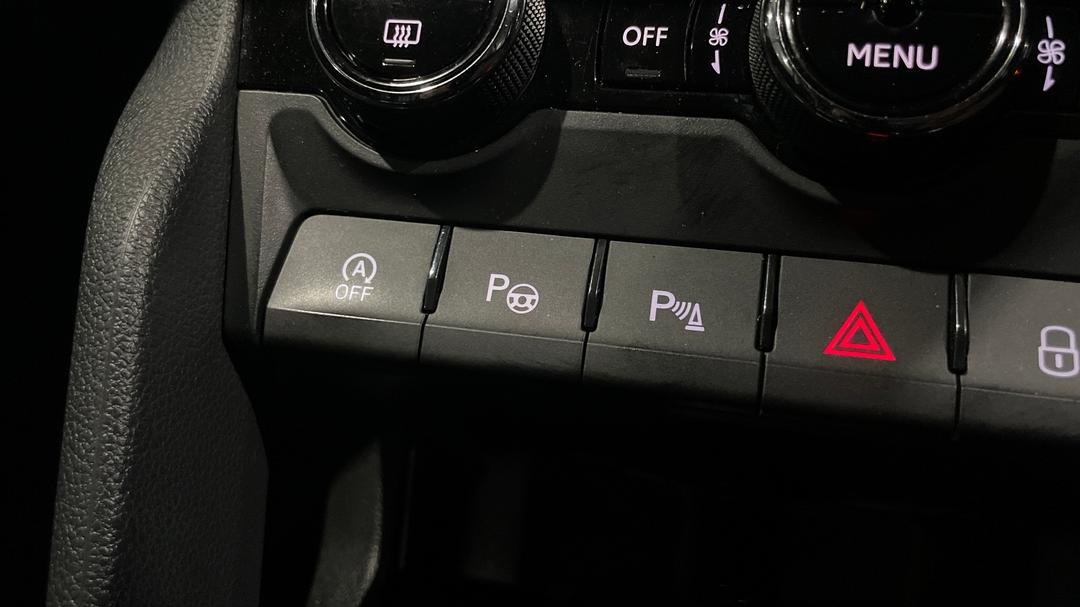 2019 SKODA Karoq 110tsi, Automatic, 73886 km, Utility Switches/Buttons