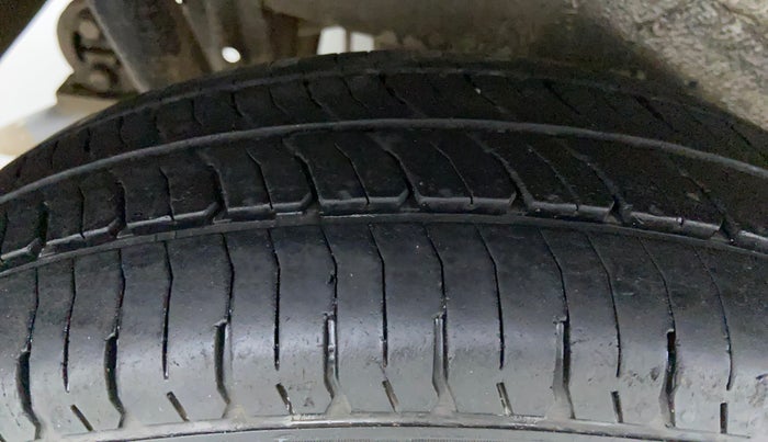 2018 Maruti Wagon R 1.0 LXI CNG, CNG, Manual, 68,632 km, Right Rear Tyre Tread