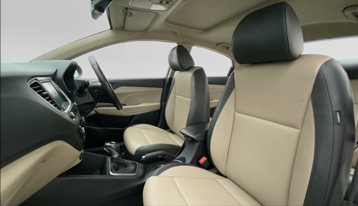 2019 Hyundai Verna 1.6 SX VTVT AT (O), Petrol, Automatic, 27,669 km, Right Side Front Door Cabin
