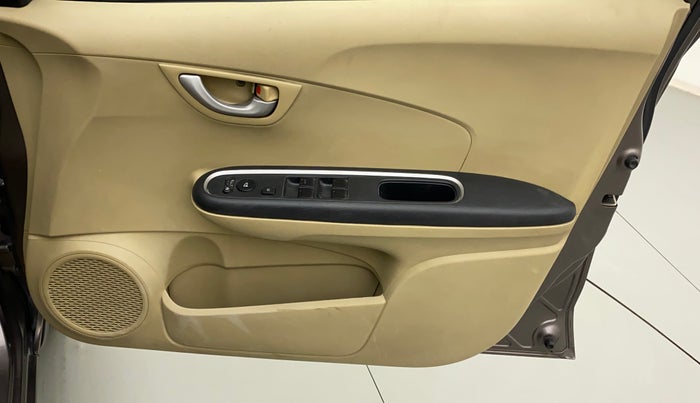 2016 Honda Amaze 1.2L I-VTEC VX, Petrol, Manual, 50,466 km, Driver Side Door Panels Control