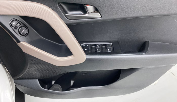 2016 Hyundai Creta 1.6 CRDI SX PLUS AUTO, Diesel, Automatic, 91,928 km, Driver Side Door Panels Control