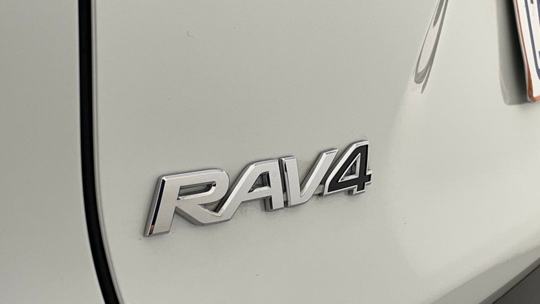 2023 Toyota RAV4 Cruiser (2wd) Hybrid, Automatic, 14290 km, Badge (Boot Left Side)