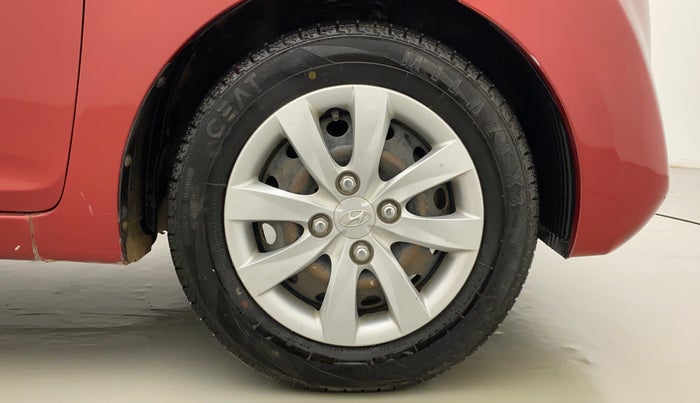 2012 Hyundai Eon MAGNA +, Petrol, Manual, 29,078 km, Right Front Wheel