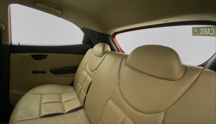 2012 Hyundai Eon MAGNA +, Petrol, Manual, 29,078 km, Right Side Rear Door Cabin