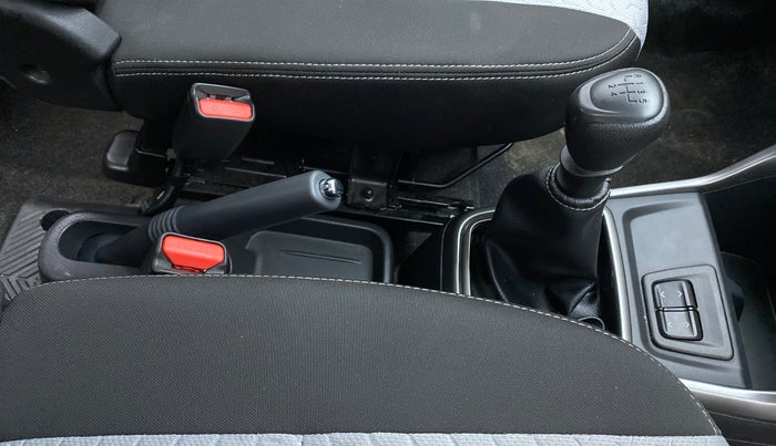 2021 Datsun Redi Go T (O), Petrol, Manual, 2,669 km, Gear Lever